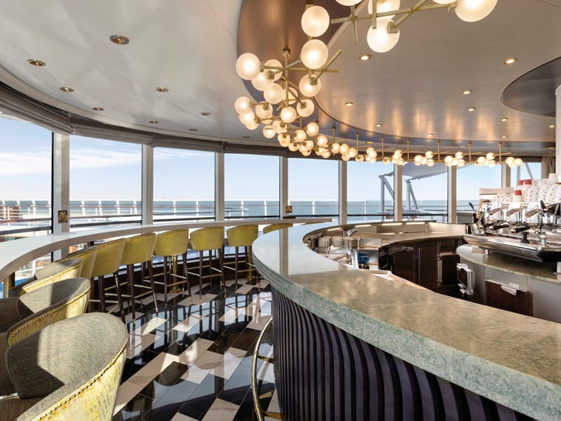 Desire Hong Kong Singapore Cruise 2028 38 DHKSC2028-Sitio-Travel-Gallery-19-Bar-Baristas-800x600px